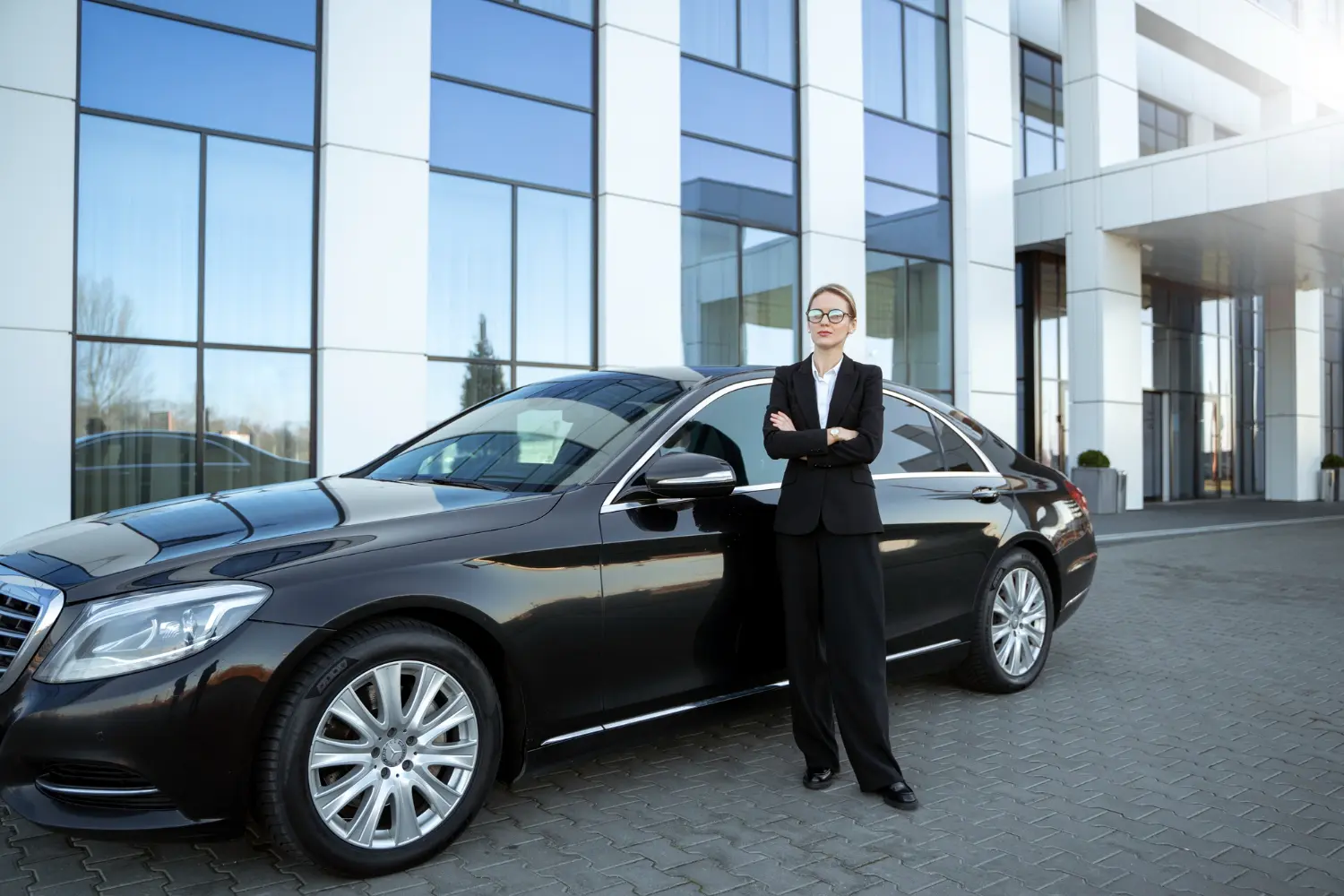 Executive Airport Pickup & Drop-off – Fairway Transport Style