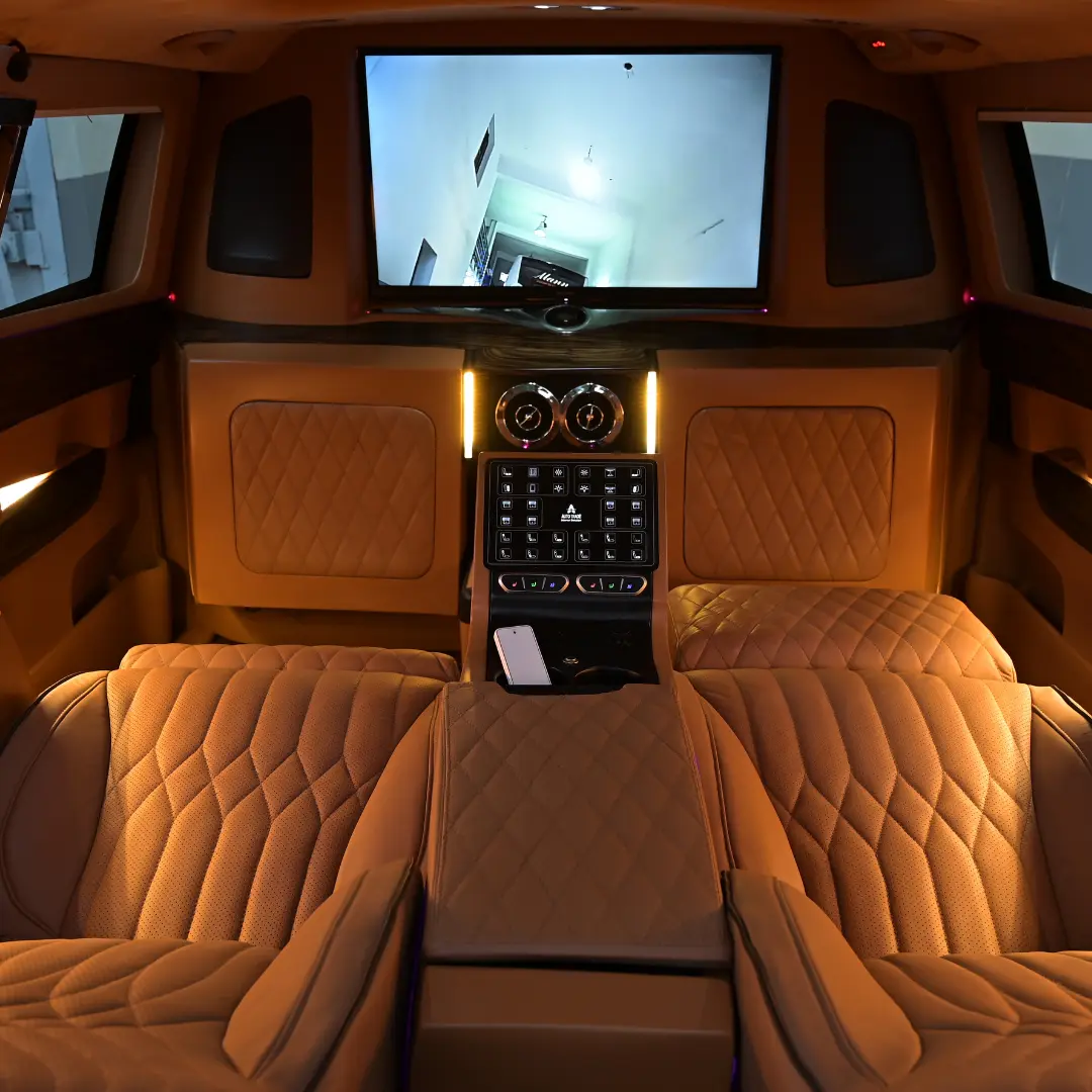 limousine in Abu Dhabi